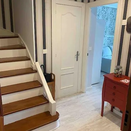 La Casa De Papel,atico Duplex , Proximo Vega Y Centro Ciudad Apartment *